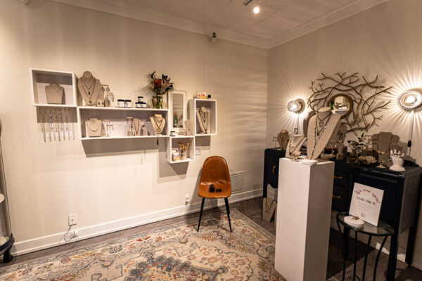 100 Taylor Arts Germantown Office Building Studio-098